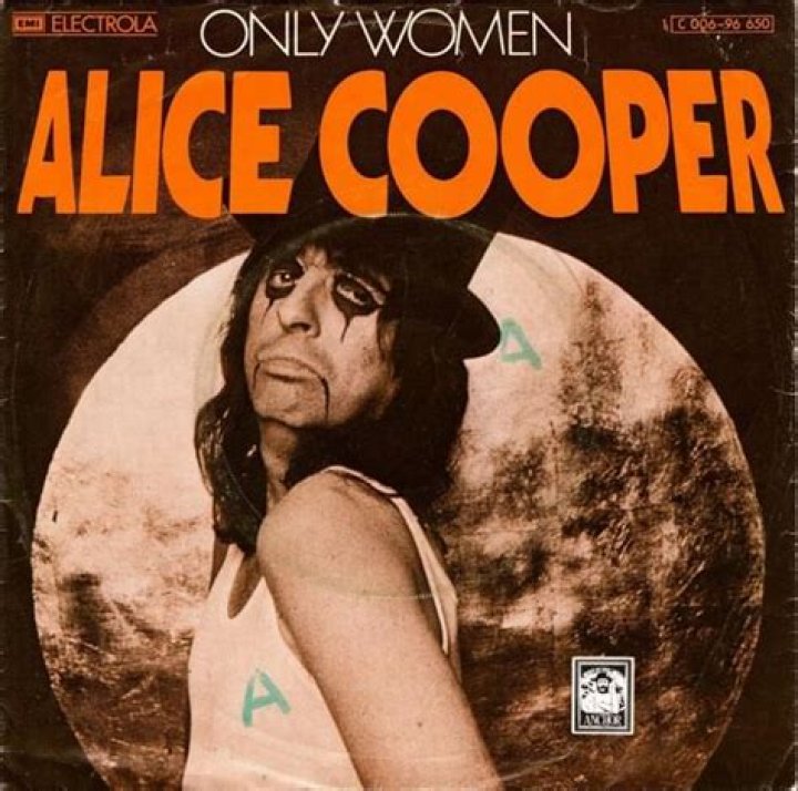 Alice Cooper - Only Women Bleed Lyrics Meaning