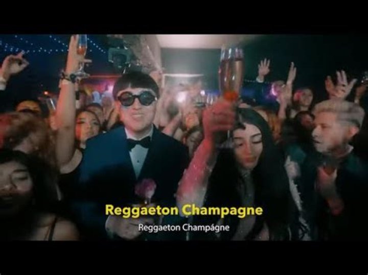 Bellakath Reggaeton Champagne Lyrics English Translation