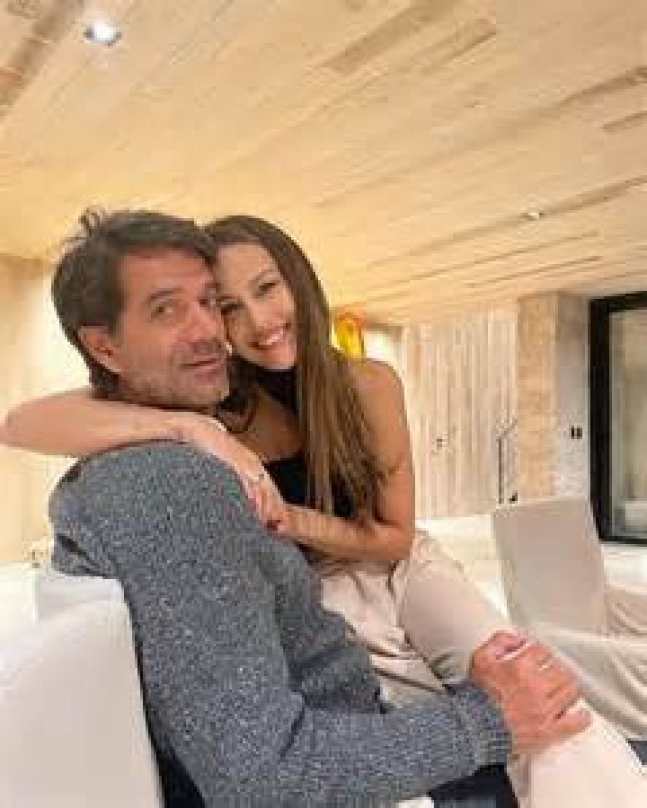 Cristian Cuneo Libarona Wikipedia and Edad: How old is Luly Fernandez Marido?