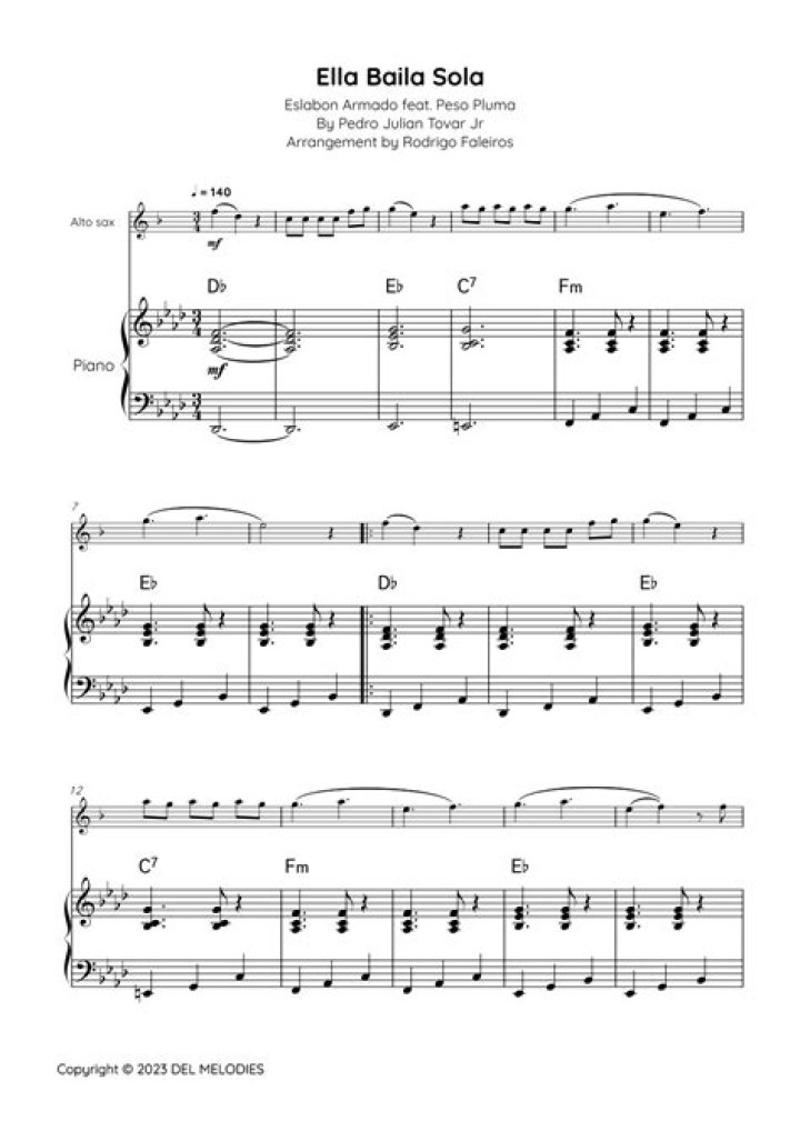 Ella baila sola No Lo Vuelvas A Hacer Lyrics English Translation