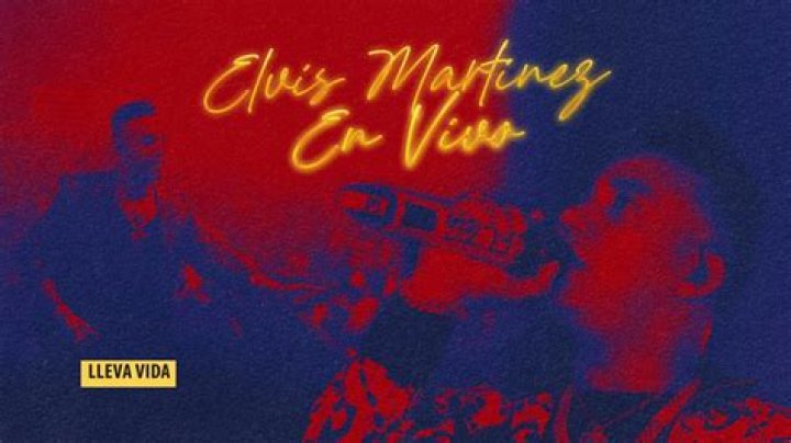 Elvis Martinez Lleva Vida (En vivo) Lyrics English Translation