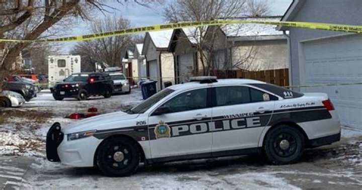 Fatal Confrontation, Man Shot Dead by Winnipeg Police Armed with 2 Knives, Acting ‘Erratically’