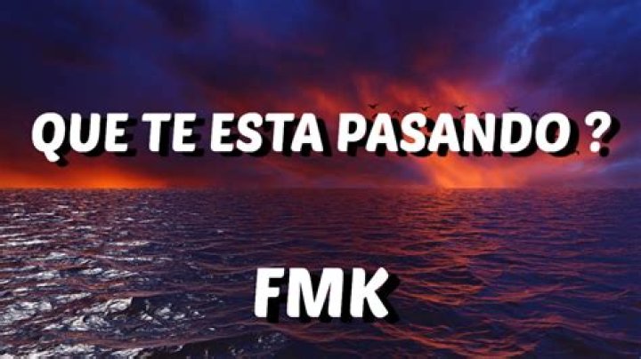 FMK Qué Te Está Pasando Lyrics English Translation