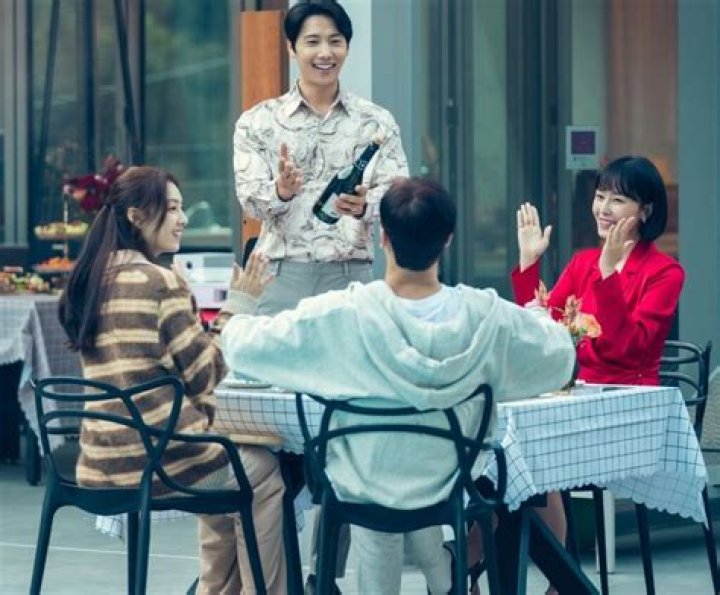 Full 3 clip Hiền Hồ some với nhóm Hồ Nhân khiến cộng đồng mạng xôn xao