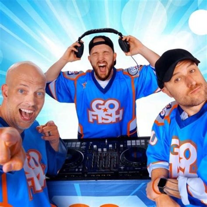 Go Fish lyrics | LyricsMode.com