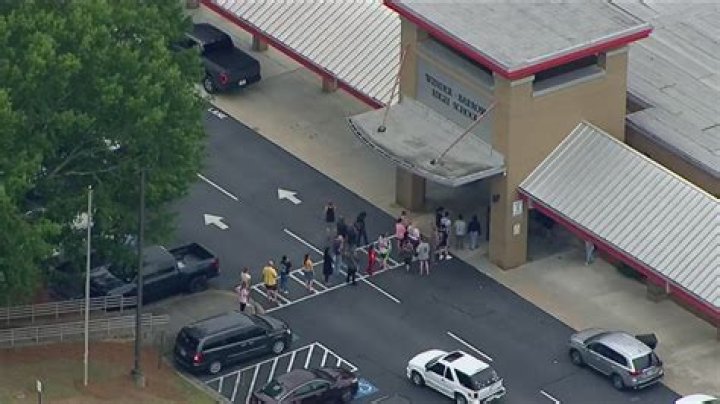 Hot News! Edison High School Lockdown: A Serious Incident in Alexandria, VA Prompting An Immediate Lockdown, What Happen?