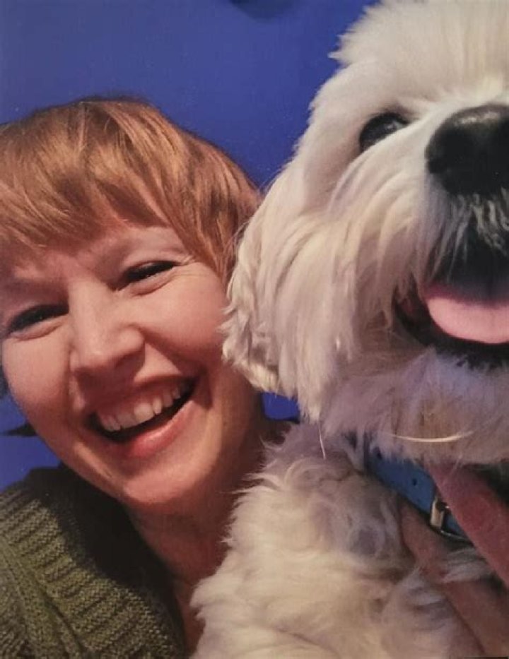 Hot News! Vivienne Marie Obituary: Longtime member of the Chicago Fire Department, beloved artist, painter and animal lover, Vivienne Marie passes away