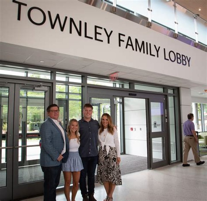 Information the Tony Townley Net Worth: Details About Business, Career, Wife, Age, Income