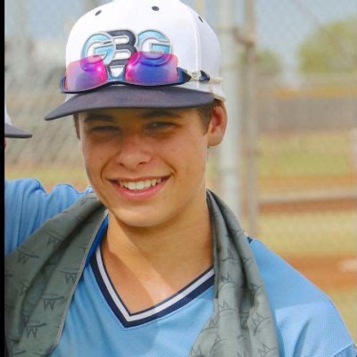 Is Fraser Bohm Related to Alec Bohm?