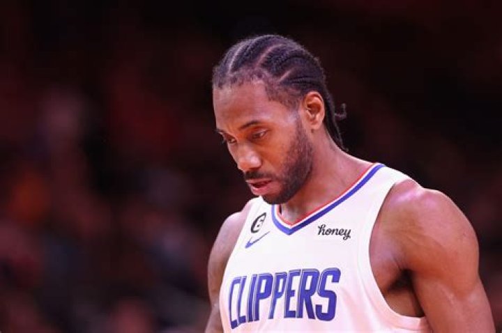 Kawhi Leonard Net Worth: Details About Injury, Height, Stats, Contract