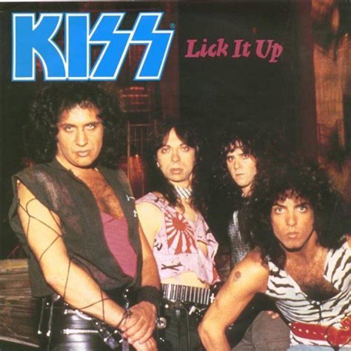 Kiss Lick It Up Lyrics