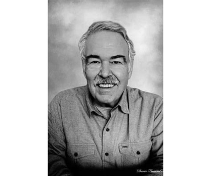 Leon Pilewski Obituary: Former Robert C. Byrd High School Principal Leon Pilewski passes away
