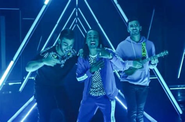 Ozuna - Vaina Loca Lyrics Meaning