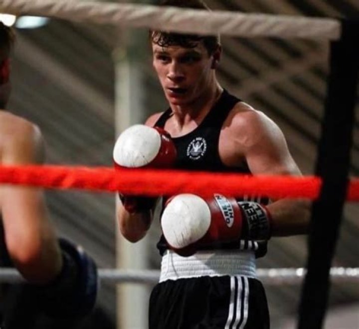 Shocking incident Rising boxer Anthony Dodson Jr. Stabbed in Liverpool: the son of British boxing champion Tony Dodson, has been seriously injured in a stabbing.