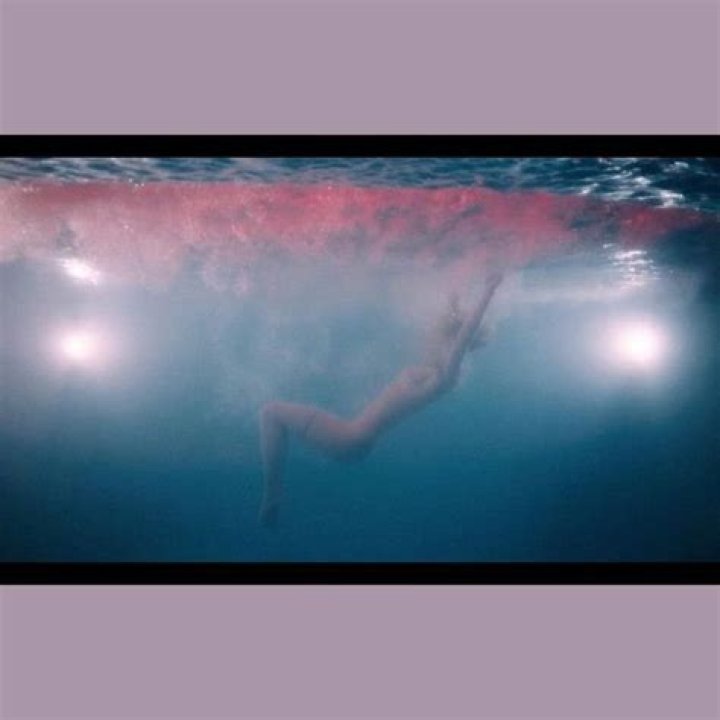 Suki Waterhouse - Good Looking Lyrics Meaning