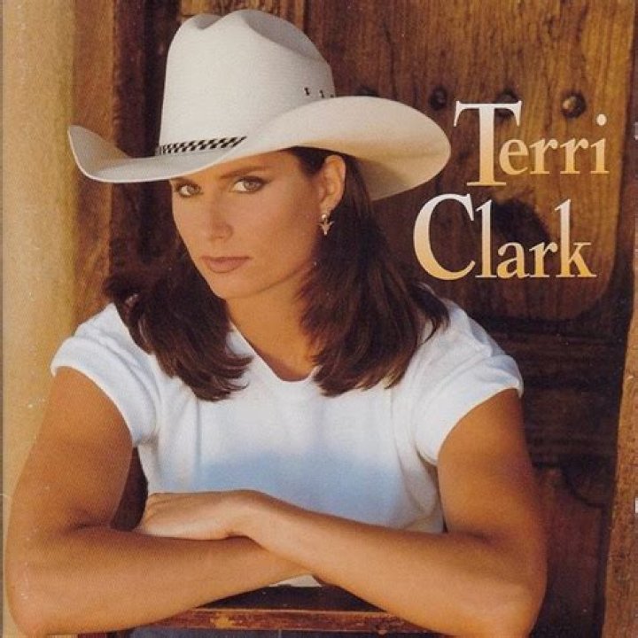 Terri Clark - Better Things to Do Lyrics Meaning