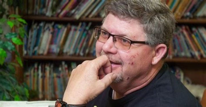 Tragic Death! Roy Deering Obituary News: Award-winning English teacher and author Roy Deering’s Tragic Death On Tuesday Remains Undisclosed