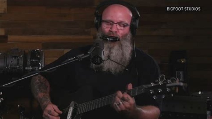 Tragic loss! Andrew Ellis obituary Toledo ohio: Renowned Singer/Songwriter and Multi, Cause of death