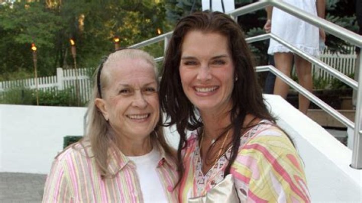 Tragic news: Terry Shields Obituary at 79; Who Was Teri Shields? What Happened to Brooke Shields Mother?